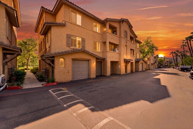 Building Photo - 3231 Dehesa Rd