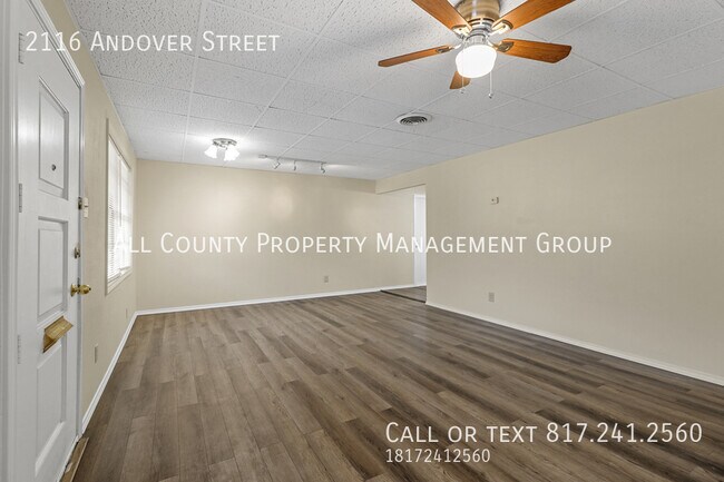 Foto del edificio - 2116 Andover St