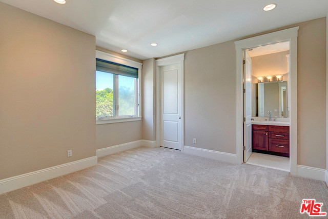 Building Photo - 8017 Belton Dr
