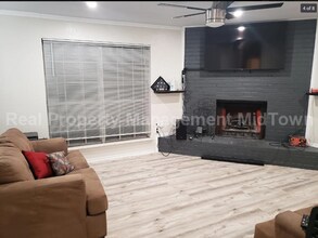 Building Photo - 2207 Roman Ct