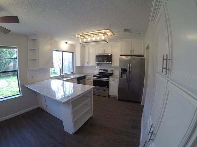 Building Photo - 1604 Timbercreek Rd