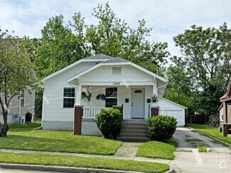 Building Photo - 1046 W State St