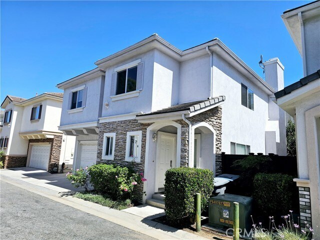 Foto del edificio - 15812 Crest Ln