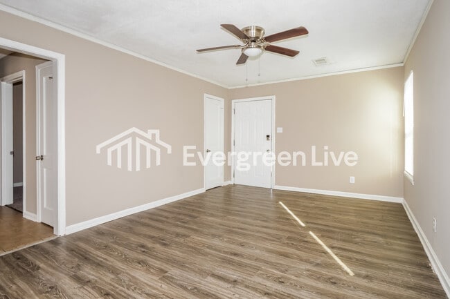 Building Photo - 1597 Michael St