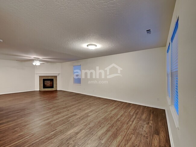 Foto del edificio - 1211 N Cambrick Drive