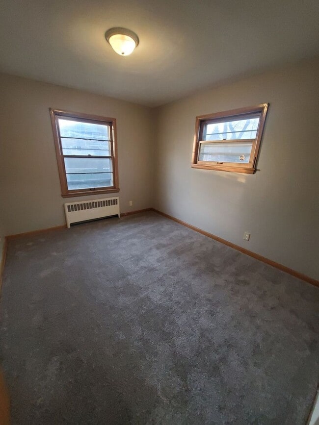 Foto del edificio - 3130 S 48th St