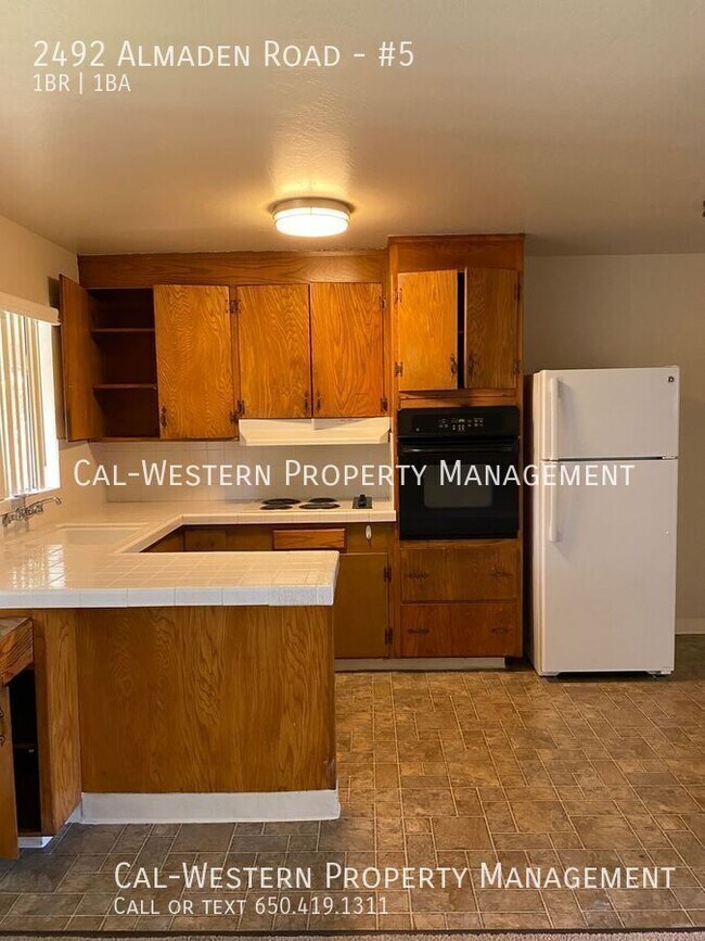 Foto del edificio - Nice 1 bed apartment on 2nd flr available now