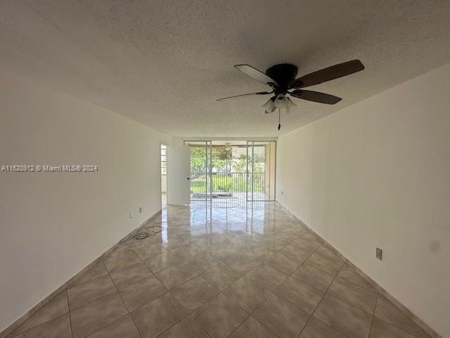 Foto del edificio - 1680 NE 191st St