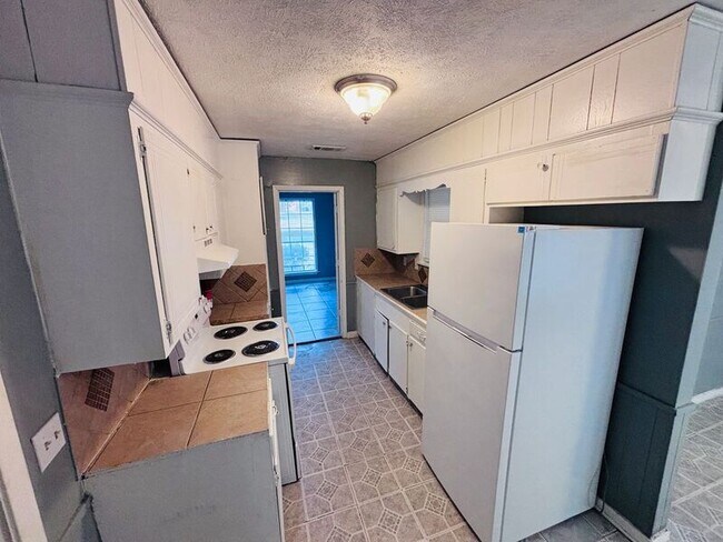 Foto del edificio - 2032 Monaco St