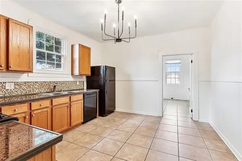 Foto del edificio - 244-46 Nursery Ave