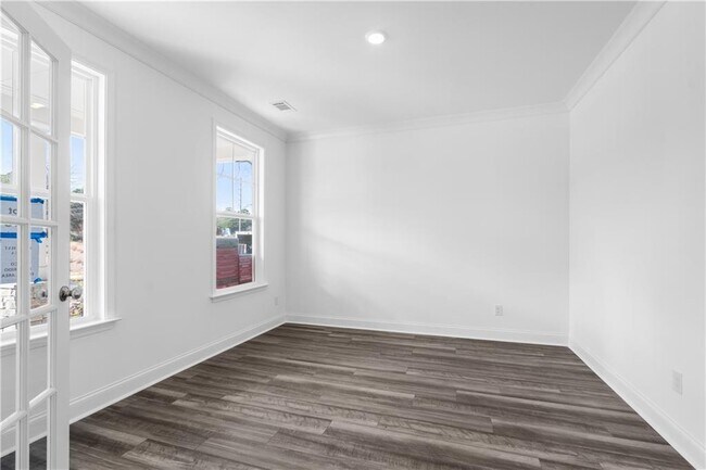 Building Photo - 1495 Auburn Rd