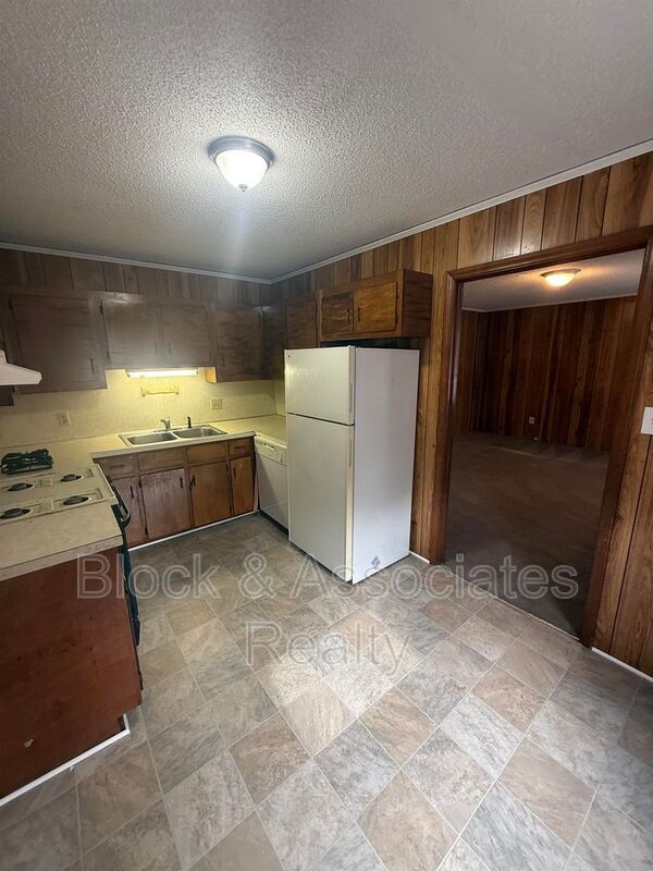 Foto del edificio - 242 Hughes St