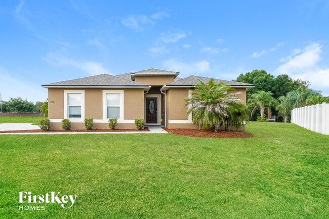 Building Photo - 2079 Hayfield Way