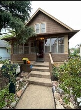 Building Photo - 828 S 49th St