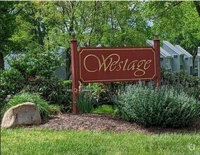Building Photo - 25 Amato Dr