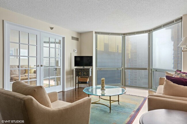 Foto del edificio - 195 N Harbor Dr