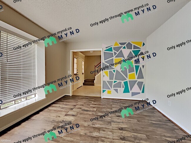 Building Photo - 4 br, 2.5 bath House - 134 Hidden Lake Dr