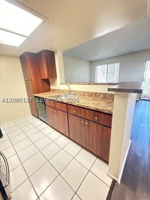 Building Photo - 8345 Coral Lake Dr