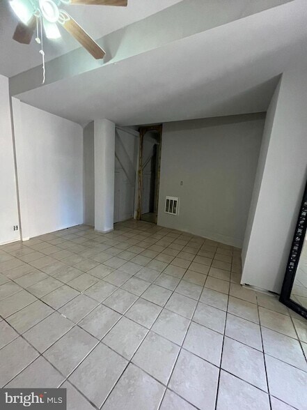 Building Photo - 3315 N Park Ave