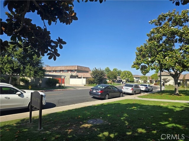 Building Photo - 4756 Larwin Ave
