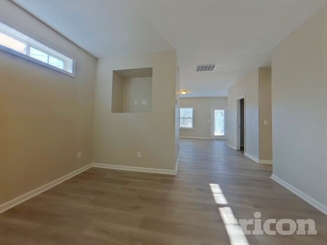 Foto del edificio - 4758 Arden Dr