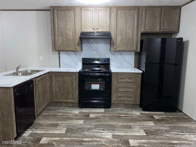 Building Photo - 5025 Upperton Dr