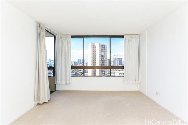 Building Photo - 2499 Kapiolani Blvd