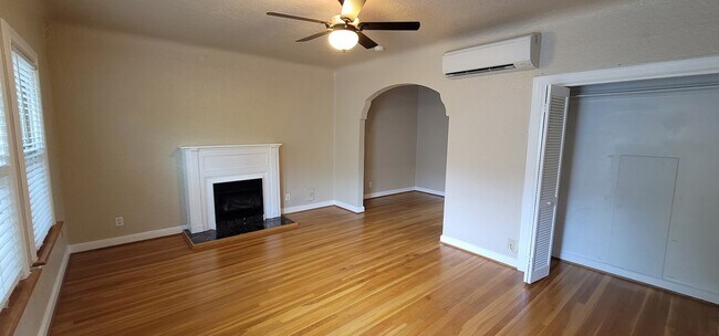 Hardwood Floors & Gas Fireplace - 2000 Forest Park Blvd