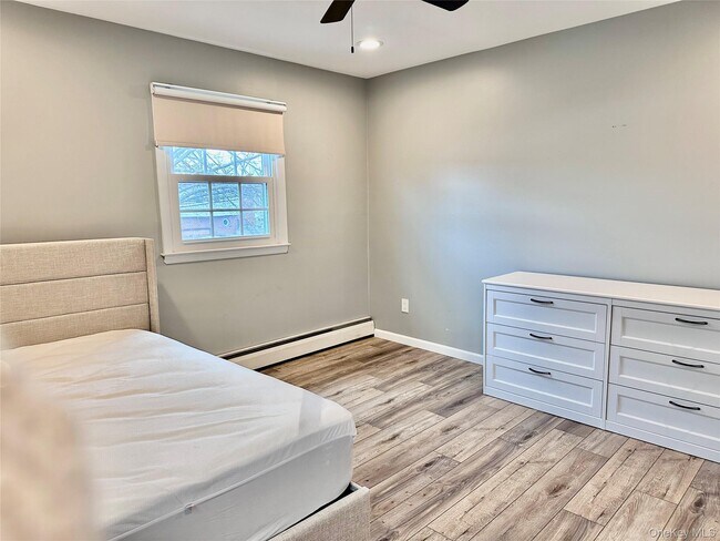 Foto del edificio - 107 Fairview Ave