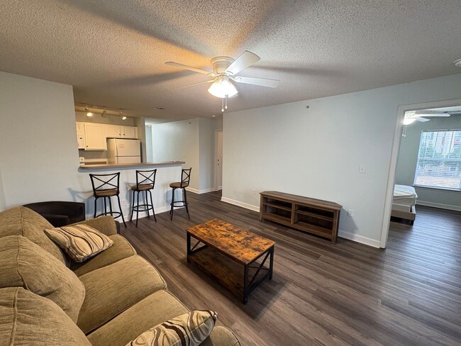 Building Photo - 731 Harts Cove Way