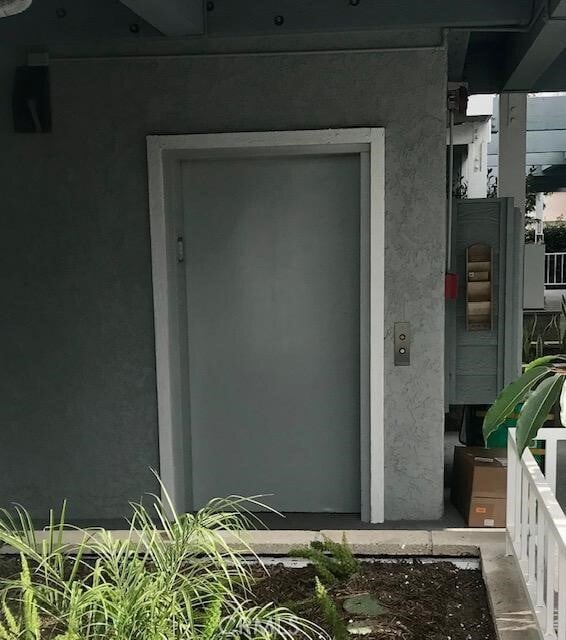 Building Photo - 16960 Algonquin St