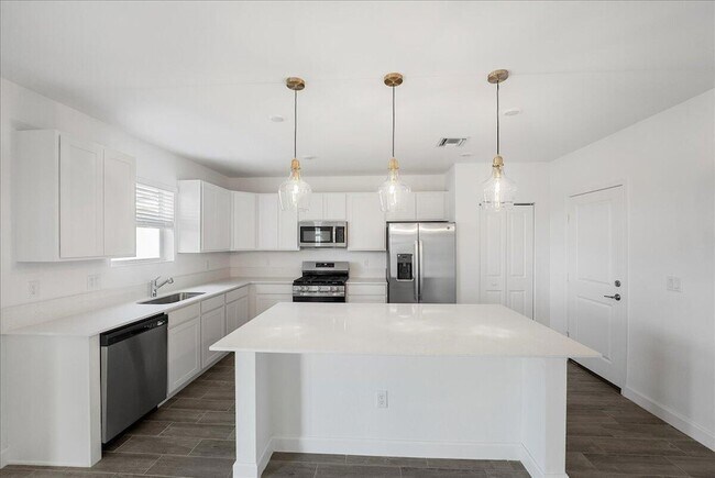 Foto del edificio - 6354 Windwood Wy