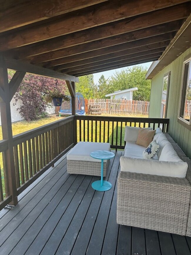 Building Photo - Very nice 3 Bedroom 2 bath home in Del Mar...