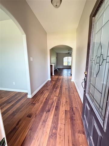 Building Photo - 2134 Redbud Dr