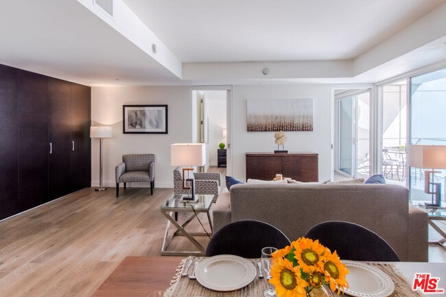 Foto del edificio - 6250 Hollywood Blvd