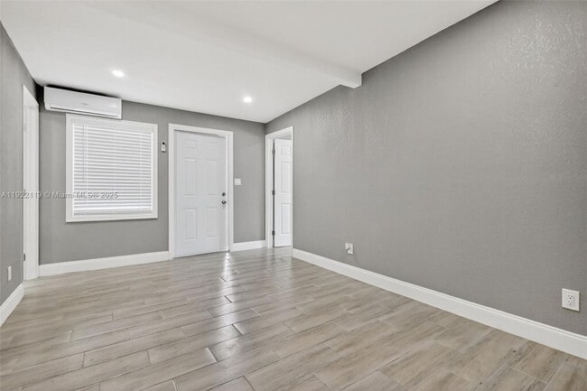 Foto del edificio - 1510 NW 176th Terrace