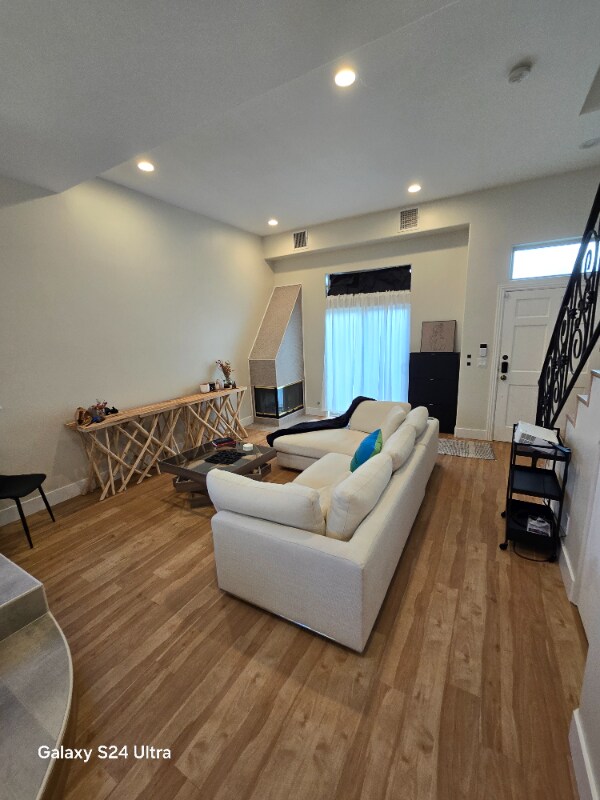 Building Photo - 4332 Whitsett Ave