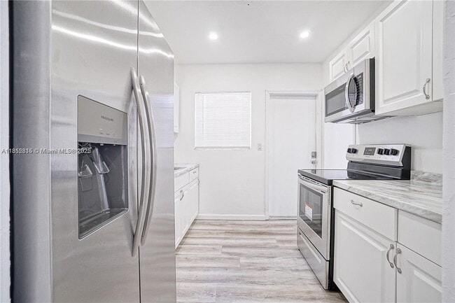 Foto del edificio - 1110 NW 65th St
