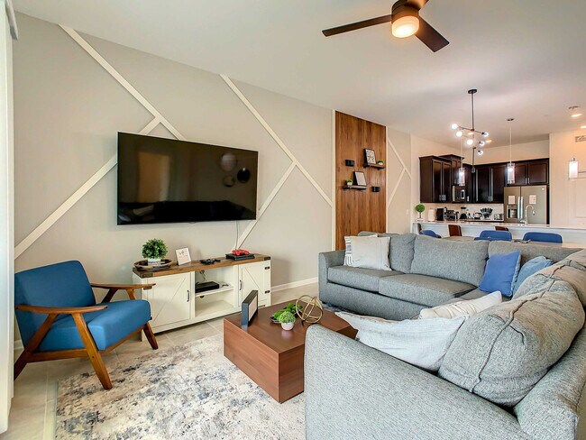 Building Photo - 9338 Sommerset Hills Dr