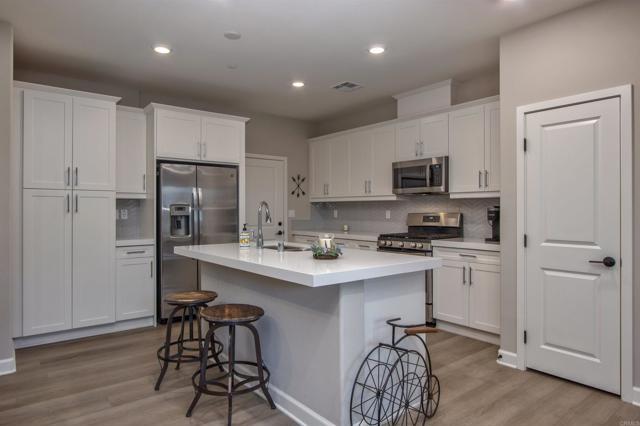 Foto del edificio - 1089 Delpy View Point