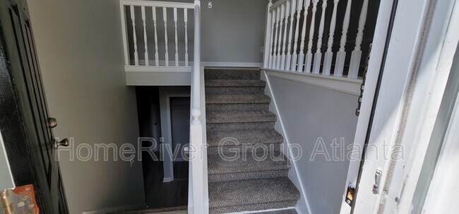 Foto del edificio - 5855 Crescent Ridge Ct