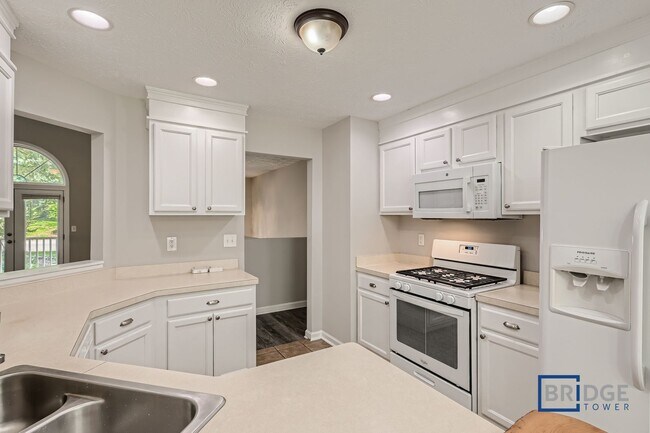 Foto del edificio - 281 Cedars Glen Cir