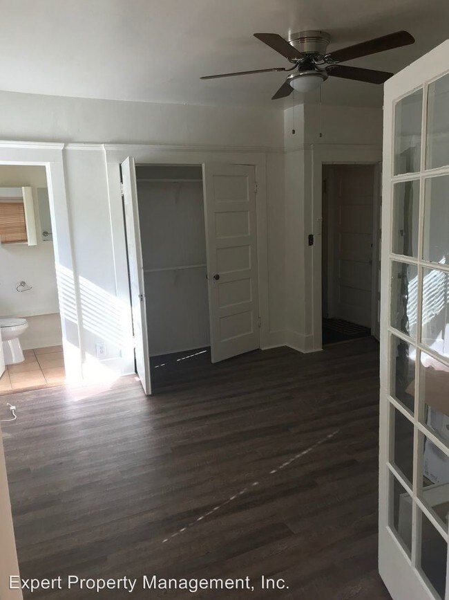 Building Photo - 3156 Third Ave