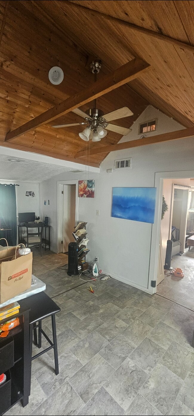 Building Photo - Home