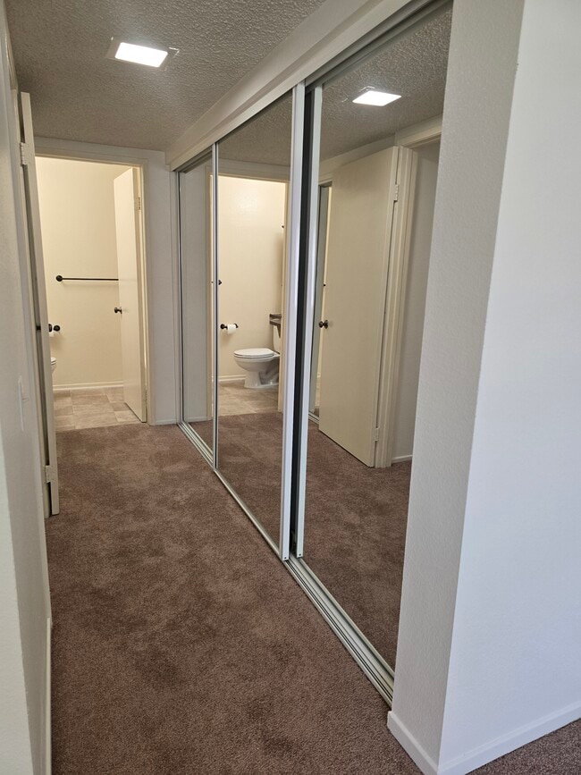 Building Photo - 24518 Nicklaus Dr