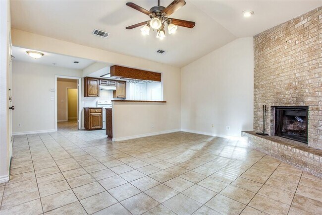 Building Photo - 8811 Clearbrook Trail