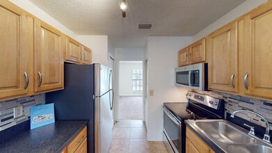 Interior Photo - Cambridge Woods