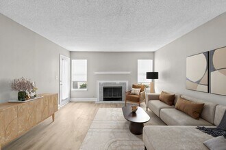 Interior Photo - Skyland Pointe