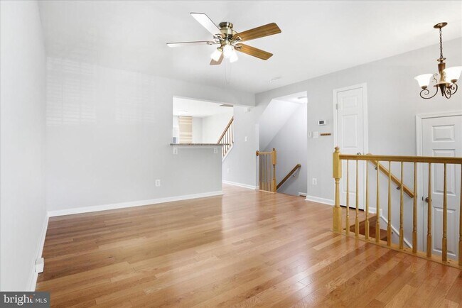 Foto del edificio - 7723 Markham Grant Ln