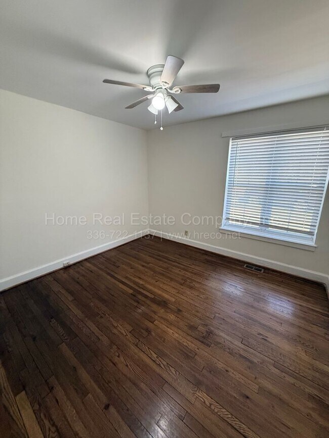 Foto del edificio - 806 N Avalon Rd